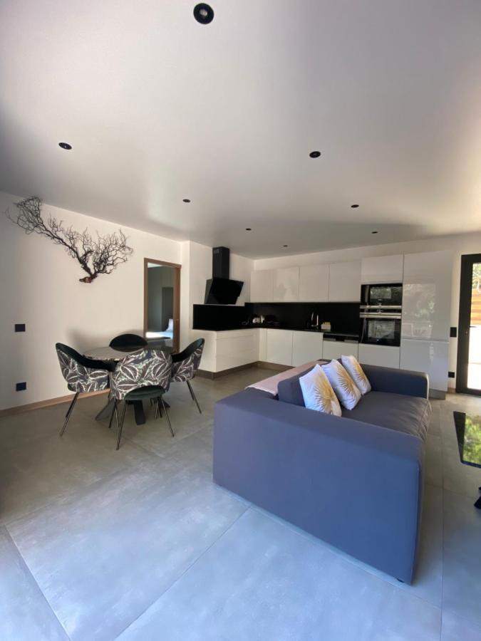 Mini-Villa Jade Bonifacio  Bagian luar foto
